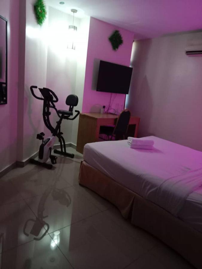 Hotel Sri Sutra Petaling Jaya Buitenkant foto