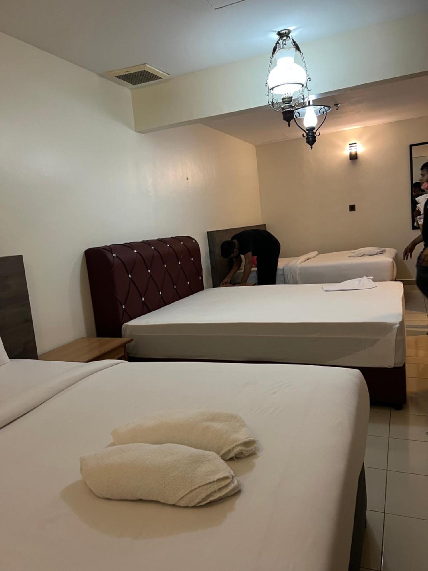 Hotel Sri Sutra Petaling Jaya Buitenkant foto
